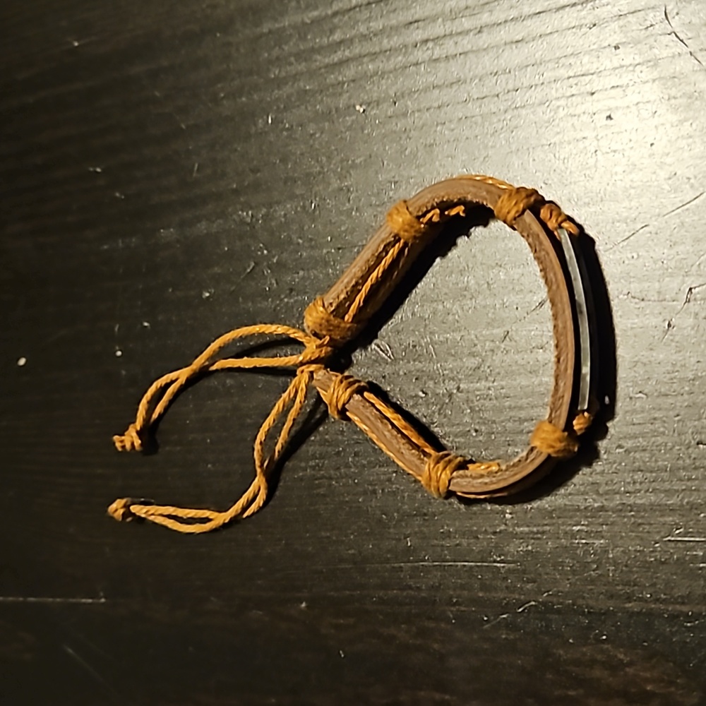 Hope Leather Bracelet - Picture 2 of 4
